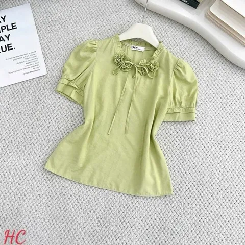Áo sơ mi cổ bèo đính hoa tone màu cực xinh, chất mềm siêu mát - May0915