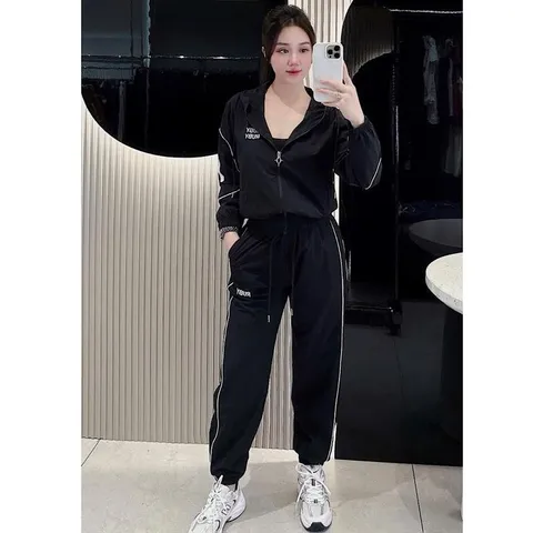 Bộ quần áo gió cao cấp chất mềm siêu đẹp, form trẻ trung tôn dáng - May0915