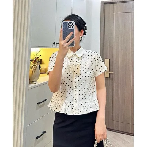 Áo sơ mi chấm bi vạt bèo trẻ trung xinh xắn - May0915