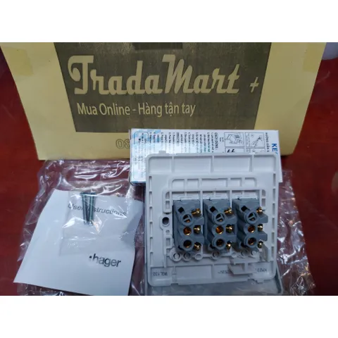 [Hàng chính hãng Hager] - Công tắc ba 2 chiều màu Carbon WGL132CA Hager