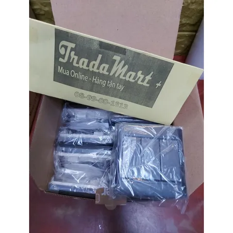 [Hàng chính hãng Hager] - Công tắc ba 1 chiều màu Carbon WGL131CA Hager