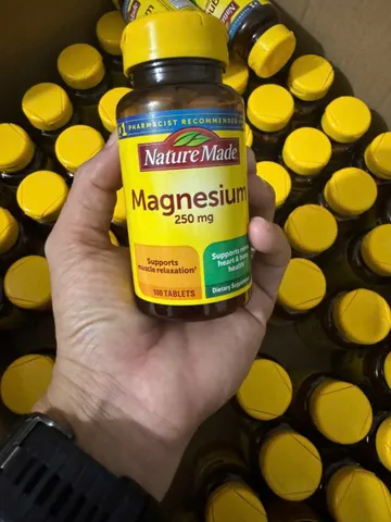 Viên uống bổ sung Magie Magnesium Oxide 250mg 100v Nature Made [Hàng Mỹ]
