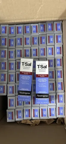 ￼Dầu gội T/sal Neutrogena cho da đầu ngứa,đóng vảy 133ml
