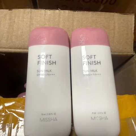 Kem Chống Nắng Missha Soft Finish Sun Milk SPF50 70ML(ảnh thật 0 hộp vỏ xấu nên clear nhanh date 6/28 )
