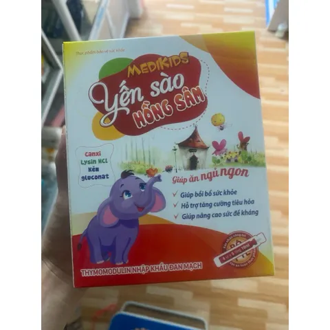 Siro Medikids Yến sào Hồng Sâm -Giúp hỗ trợ tăng cường tiêu hóa , ăn ngủ ngon