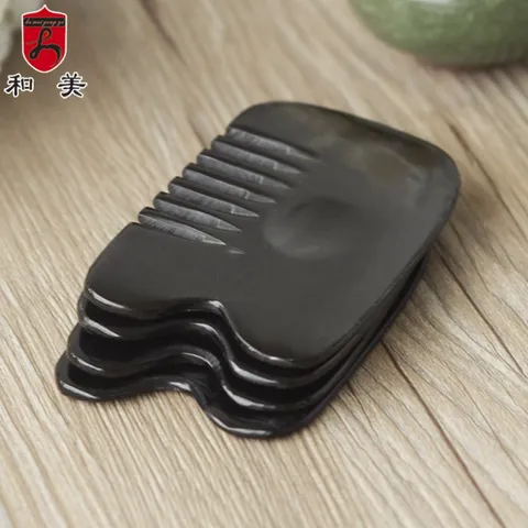 Lược nhựa đen, giá rẻ sẵn số lượng lớn. Lược nhựa chải đầu massage thư giãn tại nhà