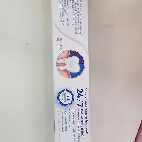 Kem đánh răng Sensodyne Gentle Whitening 160g – Trắng răng tự nhiên, giảm ê buốt, bảo vệ răng