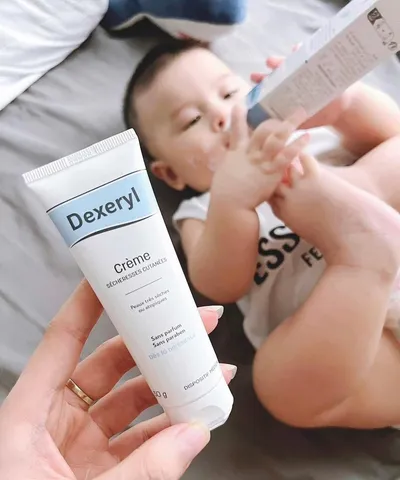Kem Nẻ Dexeryl 250ml date 1/27