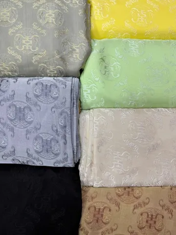 Áo dài họ Huỳnh [Lụa nha xá] [version Kiêu Sa] [vải may áo dài khổ 9 tấc] [Họa tiết Thọ Dơi]