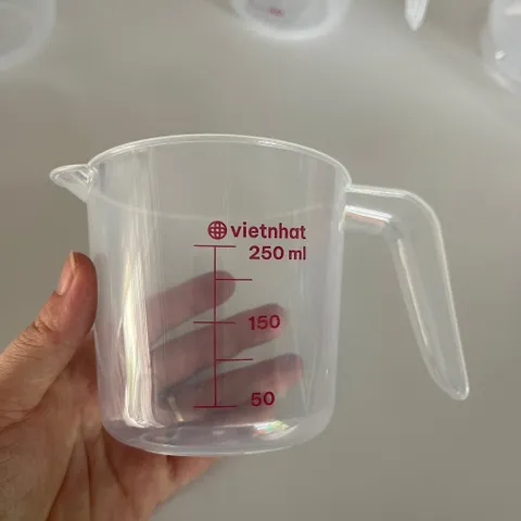 Bộ 3 ca đong chia vạch nhựa Việt Nhật 250ml, 500ml, 1000ml 838835