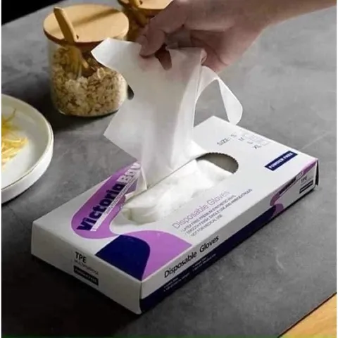 Hộp 100 chiếc gang tay dùng 1 lần dai bền