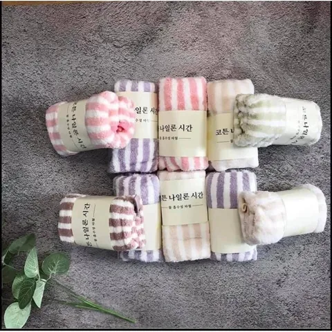 Khăn Mặt Hàn Quốc Lông Cừu Siêu Thấm Hút Loại Có Dòng Kẻ