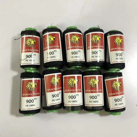 Chỉ  Khâu Quần Áo Dài 900m Kèm 3 Kim