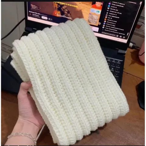 Khăn len Handmade hoạ tiết giả đan màu trơn ❄️
