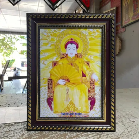 Khung Tranh ÔNG HOÀNG MƯỜI - Có khung  có hoả tốc 3 CỠ