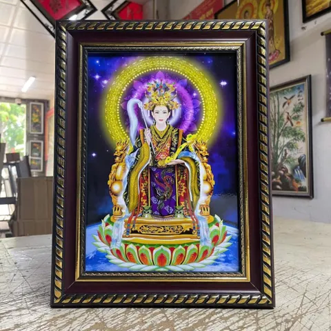 Khung Tranh MẸ ĐỊA MẪU - Có khung  có hoả tốc 3 CỠ