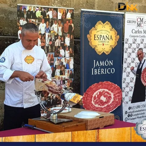 Đùi Heo Muối Mini Jamón Ibérico 1kg, Lợn Đen Tây Ban Nha – Set Dao + Giá Đỡ – Chuẩn Iberico 24 Tháng