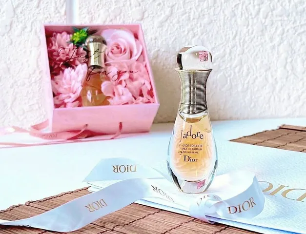 Nước hoa Dior Jadore EDT Roller Pearl 20ml hương hoa quyến rũ, lăn tiện lợi 🏷️ Giá tốt nhất!