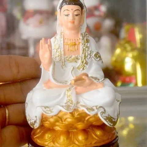 Tượng Ngài Quan Thế Âm bồ tát vẽ màu trắng cao 12cm 840541