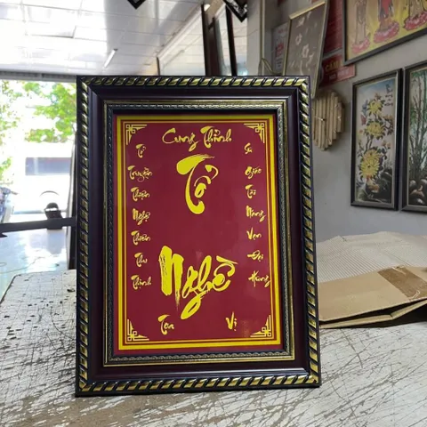 Khung Tranh TỔ NGHỀ - Có khung hoàn thiện  có hoả tốc 3 CỠ