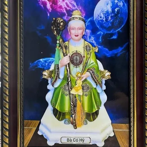 Tranh BÀ CỐ HỶ - có khung, KT 19*25cm, 28*38cm, 38*48cm  CÓ HOẢ TỐC 841482