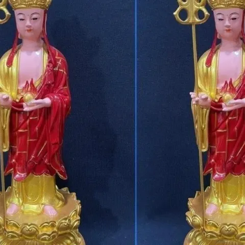 Tượng Địa Tạng Vương Bồ Tát Đứng Cao 38cm Cầm Tích Trượng Chất Liệu  Composite 841700
