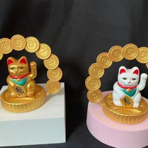 Mèo chiêu tài phong thủy sử dụng bằng năng lượng mặt trời, có thể dán số điện thoại 841756