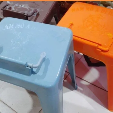 Kệ Kinh Sách Nhựa Mầu Vàng, Loại 4 Chân CAO CẤP - Kệ tụng kinh loại 4 chân nhựa đặc biệt CAO CẤP 841781