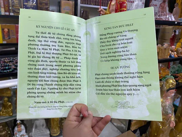 Kinh A Di Đà Bìa Xanh Lá - Giấy Màu