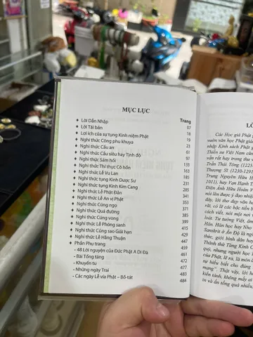 Quyển Nghi thức tụng niệm hàng ngày Thiện Thanh
