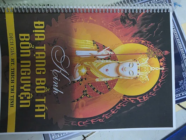 SỔ TAY KINH ĐỊA TẠNG BÌA ĐỎ A4 LÒ XO