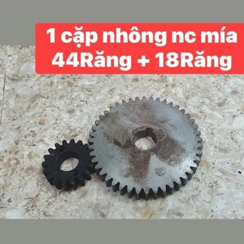 NHÔNG MÁY ÉP MÍA MODUL M3 - 18R . ĐKÍNH 60mm - LỖ 25mm/ 27mm .HÀNG ZIN THÁO MÁY.