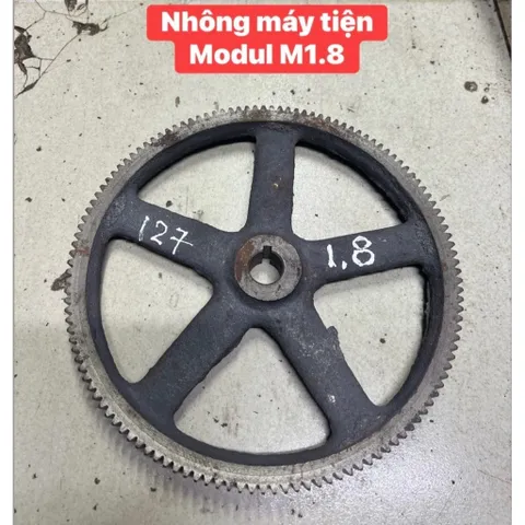 Nhông Máy Tiện Modul M1.8-20R/25R/35R/65R/80R/120R/127R. Dày 20mm - Lỗ 20mm . Ko Cùi. Chất liệu : Gang.