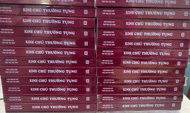 Sổ tay Kinh Chú Thường Tụng Bìa Mềm 467 Trang DƯƠNG KHOA