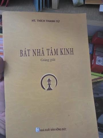 SÁCH BÁT NHÃ TÂM KINH GIẢNG GIẢI 50K