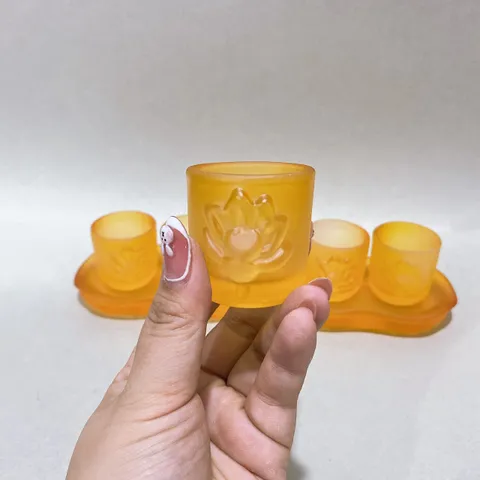 Bộ án 5 ly nước thờ cúng bằng lưu ly vàng siêu đẹp
