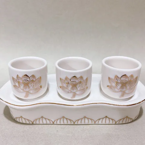 Bộ Án 3 ly Bạch Ngọc Sen Nổi Bằng Sứ Cao Cấp - Loại 1