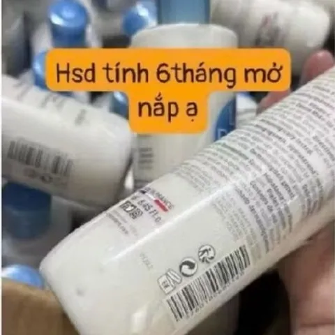 XÁ KHO MÂU CŨ HSD 6 THÁNG MỞ NẮP sữa tẩy trang Lait Démaq Doux 250ml có chứa Vitamin E giú...