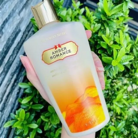 Sữa Dưỡng Thể Victoria's Secret Amber Romance 842678