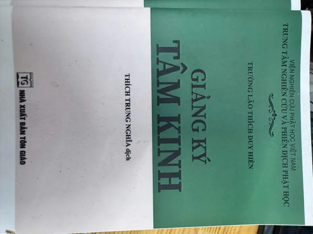 SỔ TAY GIAI NHÂN ÁO PHƯỢNG