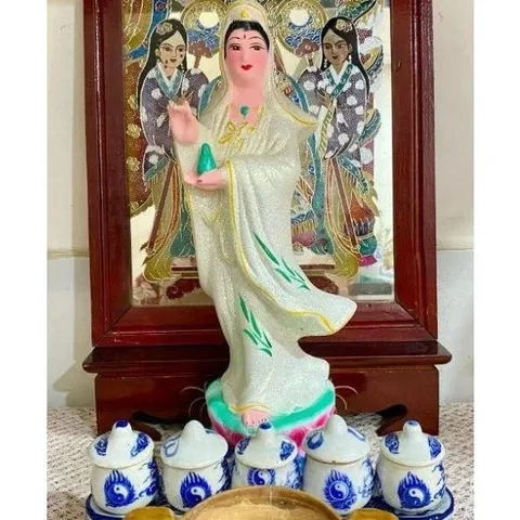 Tượng Bồ tát Quan Âm Quán Thế Âm Bồ tát dáng đứng cao hơn 3 tấc 33cm đất nung