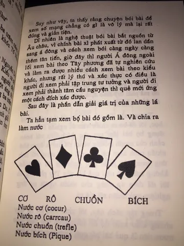 SỔ TAY Bói Quẻ Bài Thần (Bìa Vàng)