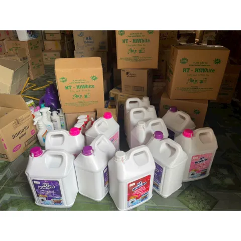 NƯỚC GIẶT HT WHITE 10KG - Giúp làm sạch vết bẩn quần áo, lưu hương lâu trên mọi loại vải, giá siêu rẻ