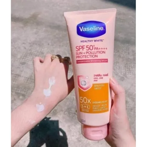 DƯỠNG THỂ TÁI TẠO DA CHỐNG NẮNG VASELINE 50X 250ml - Bảo vệ và chăm sóc da mềm mại, sản phẩm chống nắng hiệu quả từ Vase