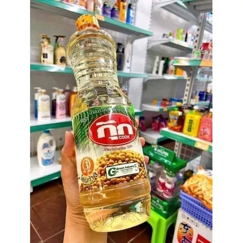 DẦU ĐẬU NÀNH THÁI 1 LÍT-  thích hợp để chế biến nhiều món ăn: chiên, xào, trộn salad và làm nước xốt.