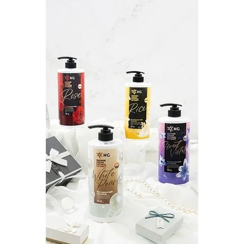SỮA TẮM HC DÀNH CHO NỮ 1L - Dưỡng ẩm, làm sạch da nhẹ nhàng, hương thơm quyến rũ, sản phẩm chăm sóc da tốt nhất