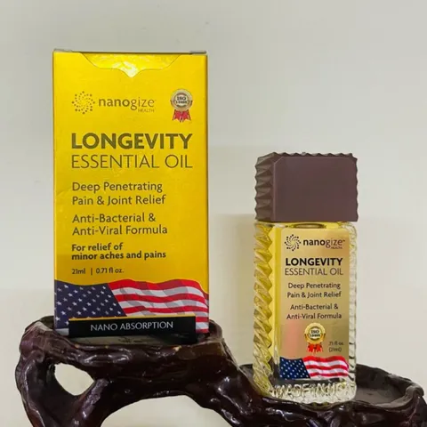 [Date mới, Hoả tốc] Dầu vàng Longevity Essential oil 21ml của Mỹ/ dầu nóng dạng lăn của Mỹ