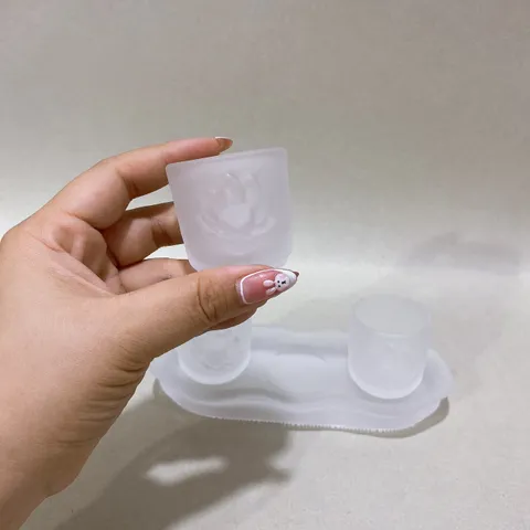 Bộ án 3 ly nước thờ cúng bằng lưu ly trắng siêu đẹp