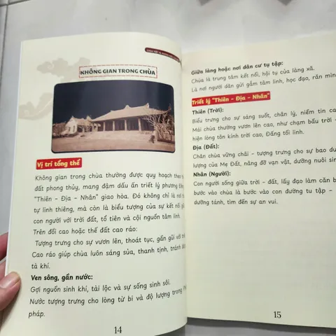 SỔ TAY VÀO CHÙA XIN LỘC - CÁCH THĂM, CÁCH CẦU, CÁCH KHẤN ĐÚNG PHONG TỤC VIỆT