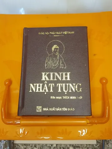 Kinh Nhật Tụng Bìa Da Thầy Minh Thời